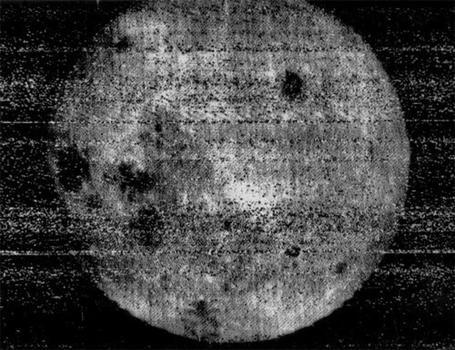 Земля и обратная сторона Луны на одном снимке всячина
